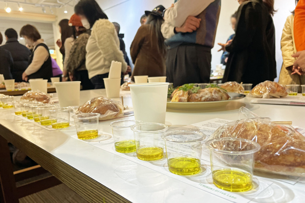 テイスティング/オリーブオイル/味覚/木の家/新越建設/鹿屋/志布志